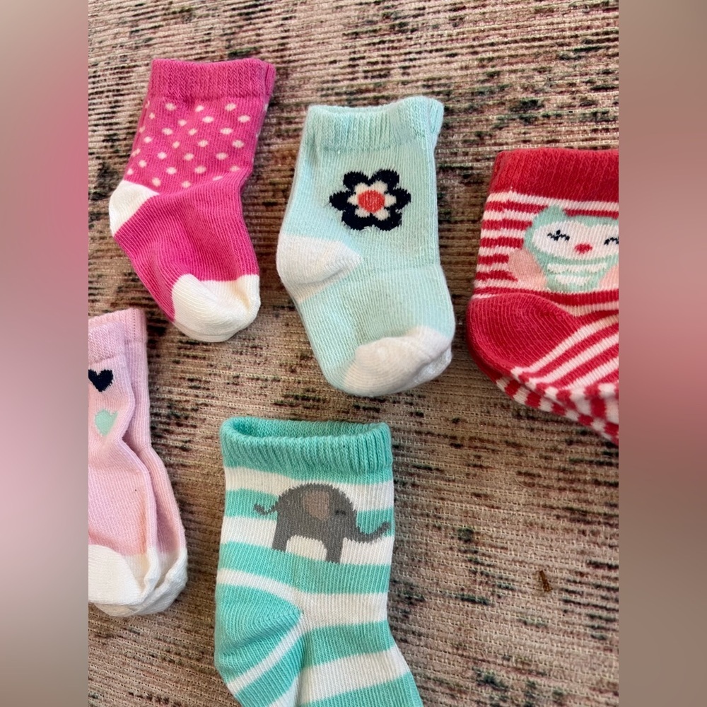 Playful Patterned Baby Girl Socks Set - Picture 2 of 3